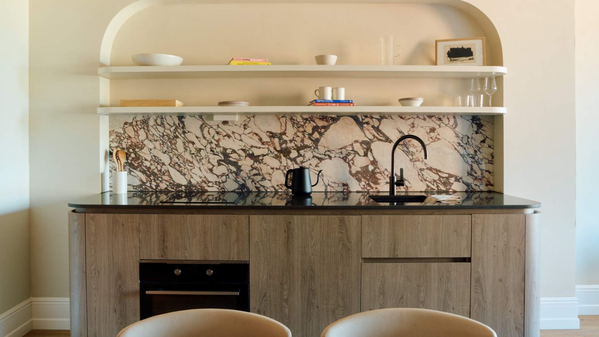 Revier - The Bedrooms Nine