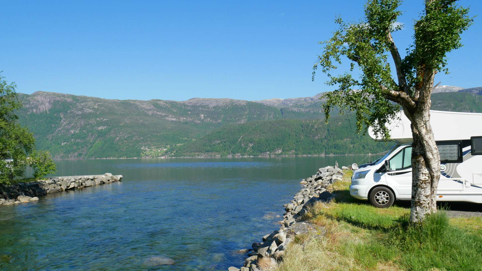 SUNDAL CAMPING BOBIL VED ELV foto Hege Hisdal