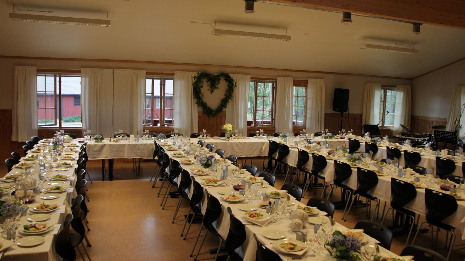 Salen oppe Monica Bye Spa°nberg