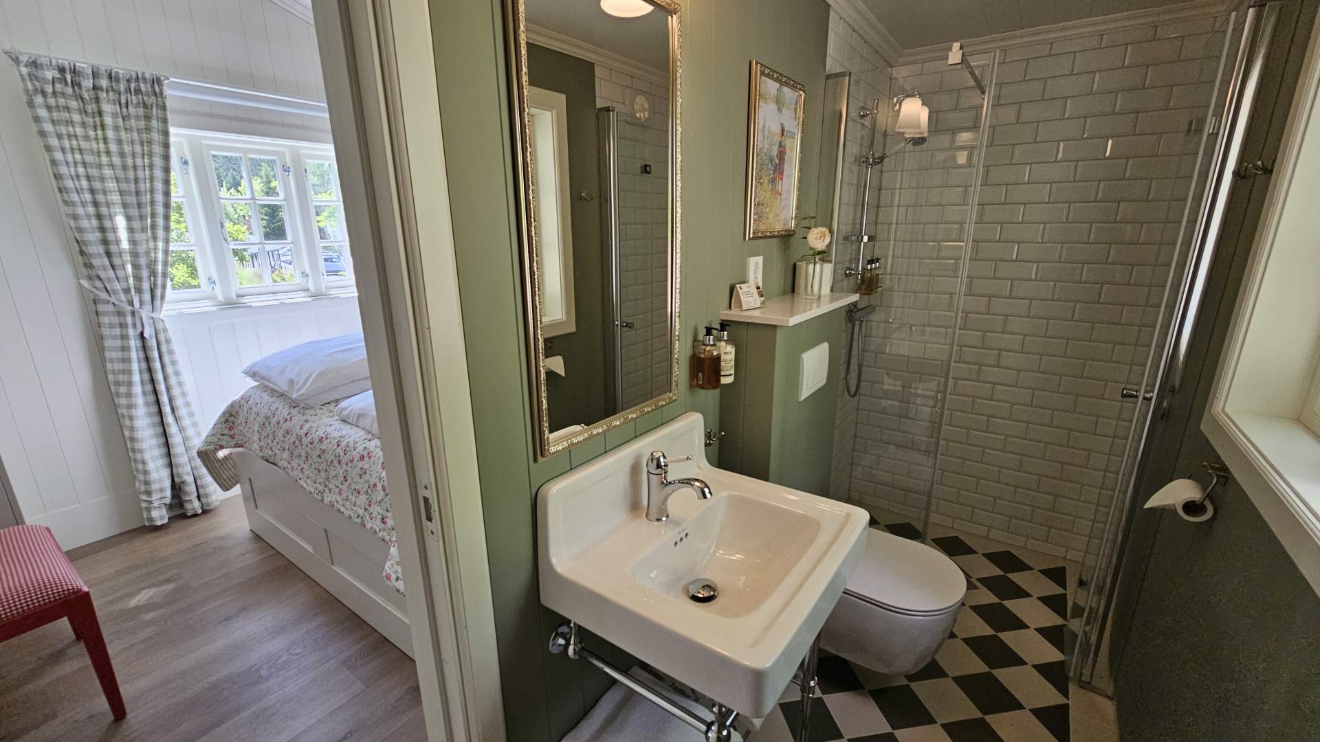 Sanner Hotell_Dukkestua_Bad_liggende