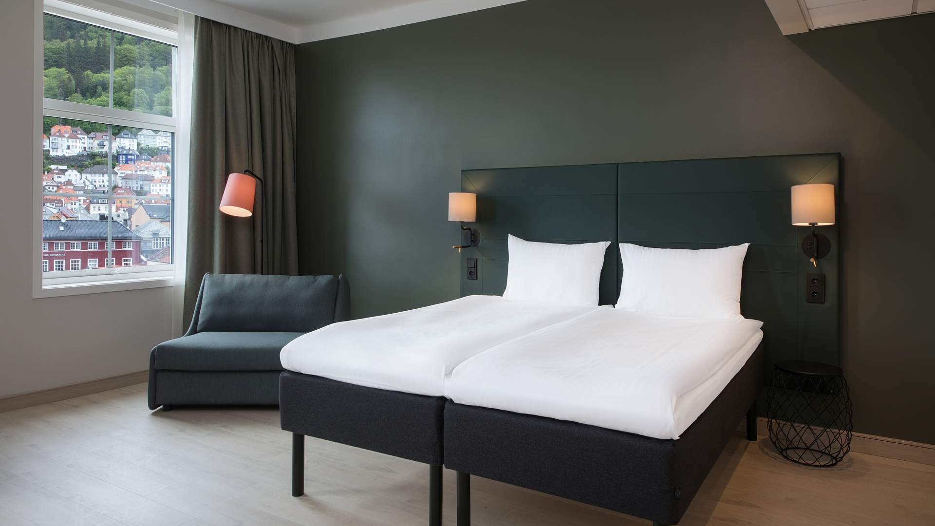 Scandic-Torget-Bergen-Room-Suite-Junior-Bed-View
