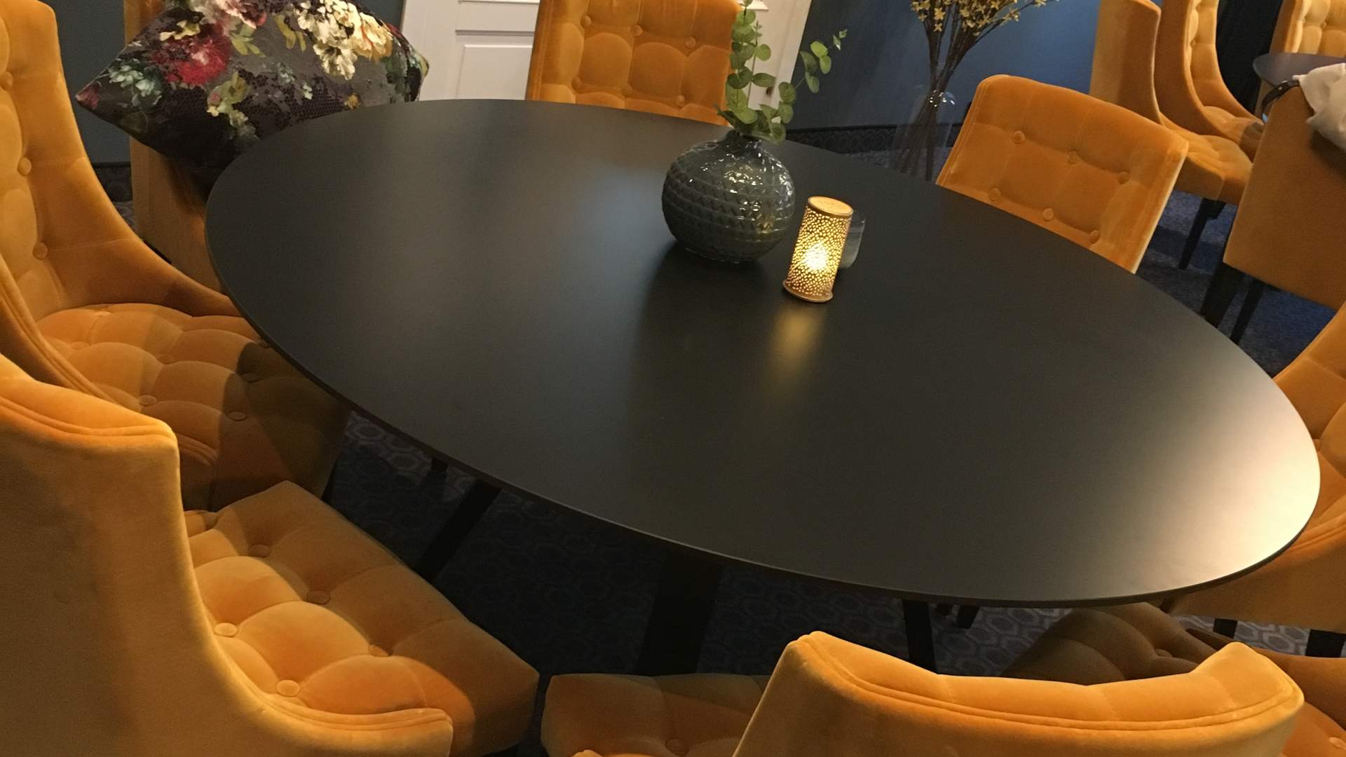 Restauranten To Runde Bord, Scandic Central