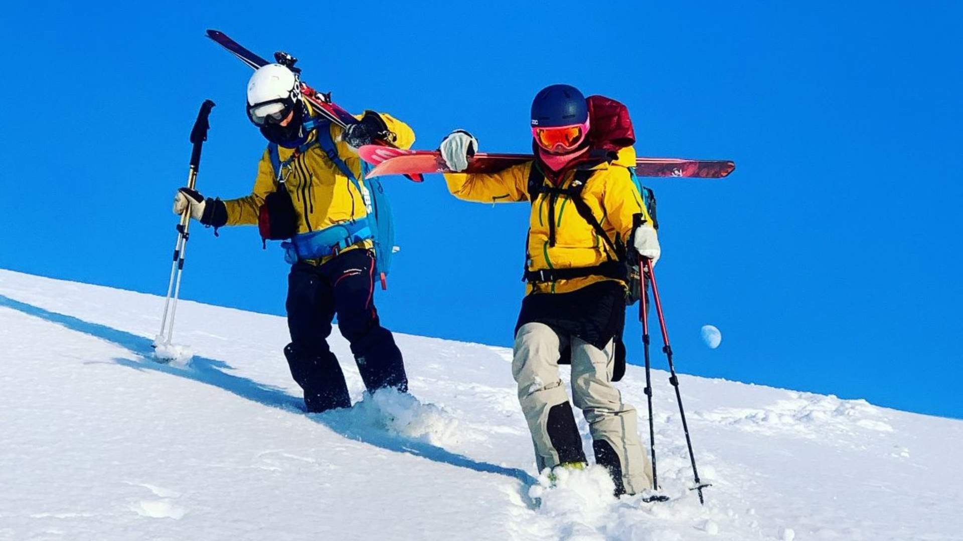 Ski touring guests in Svalbard 2