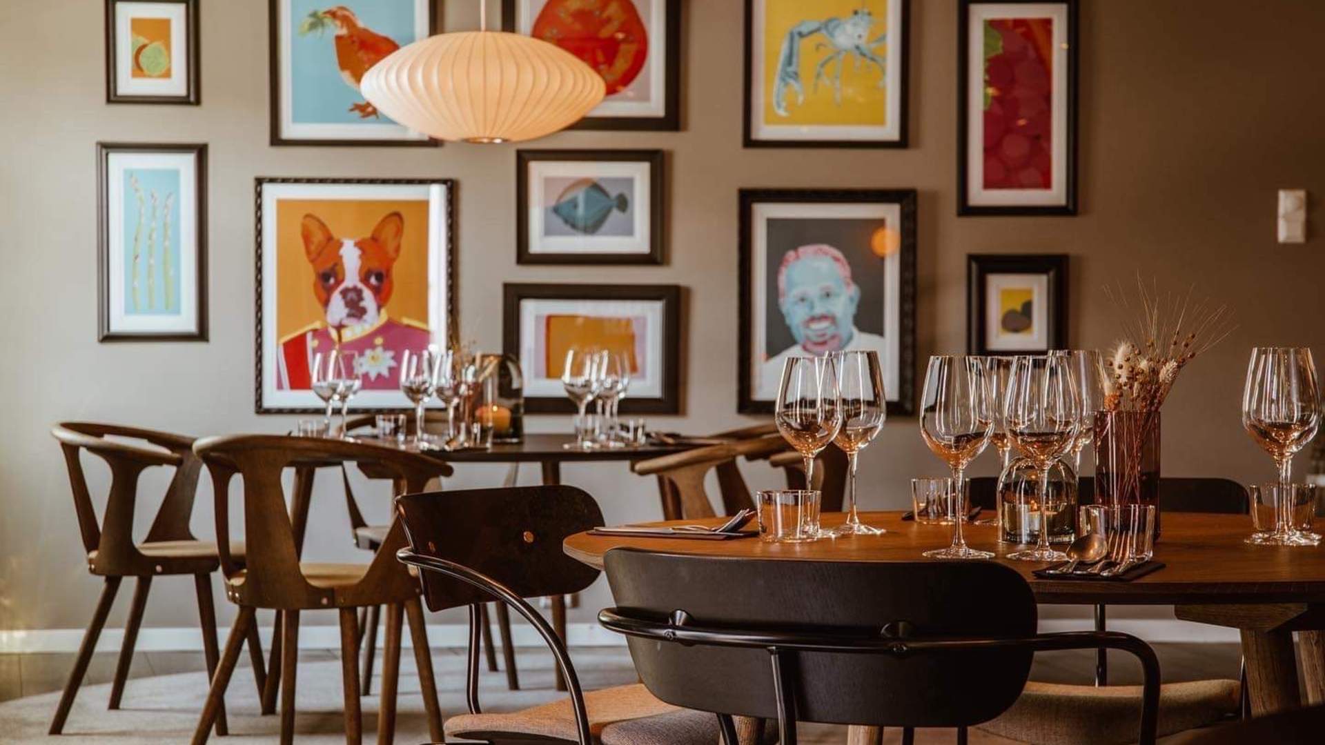 Inne på restauranten