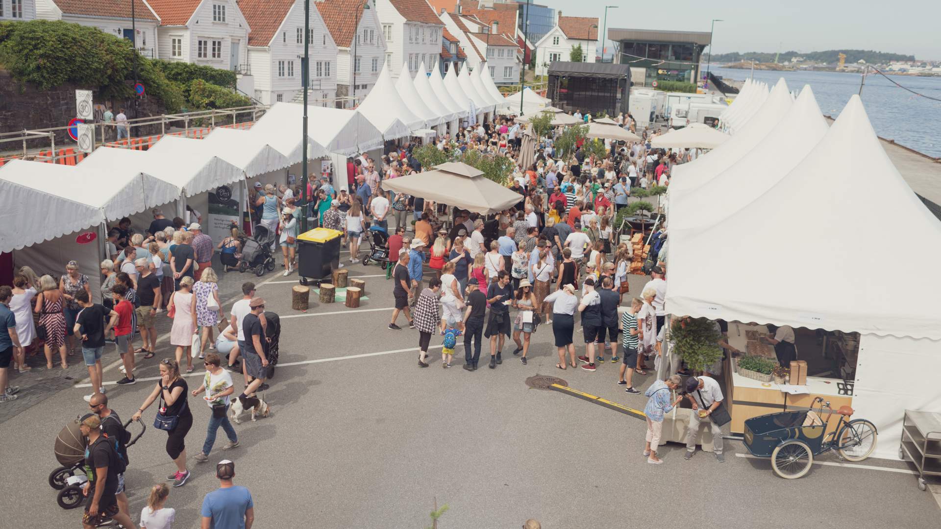 Gladmatfestivalen (food festival) in Stavanger