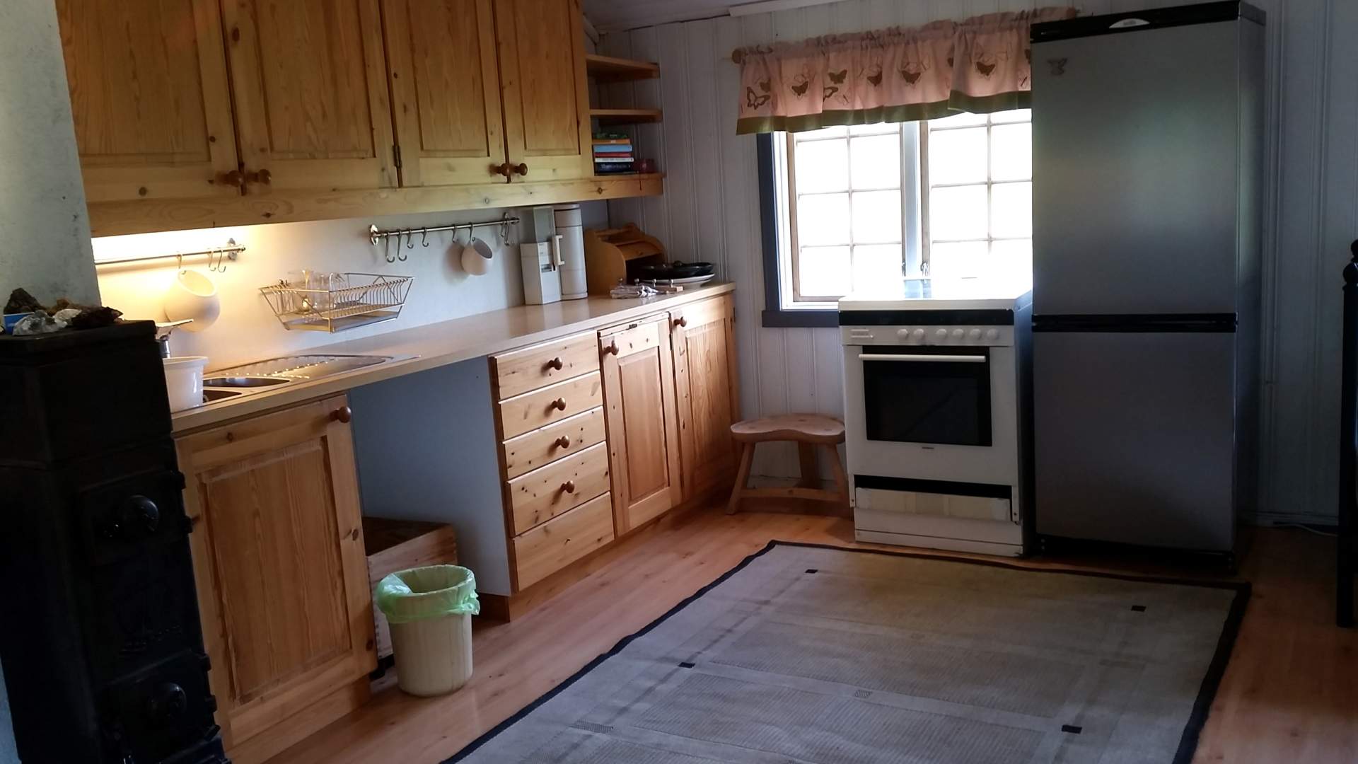 Steinkjer Yttervik Foto Yttervik innvendig overnatting kjøkken 2x1