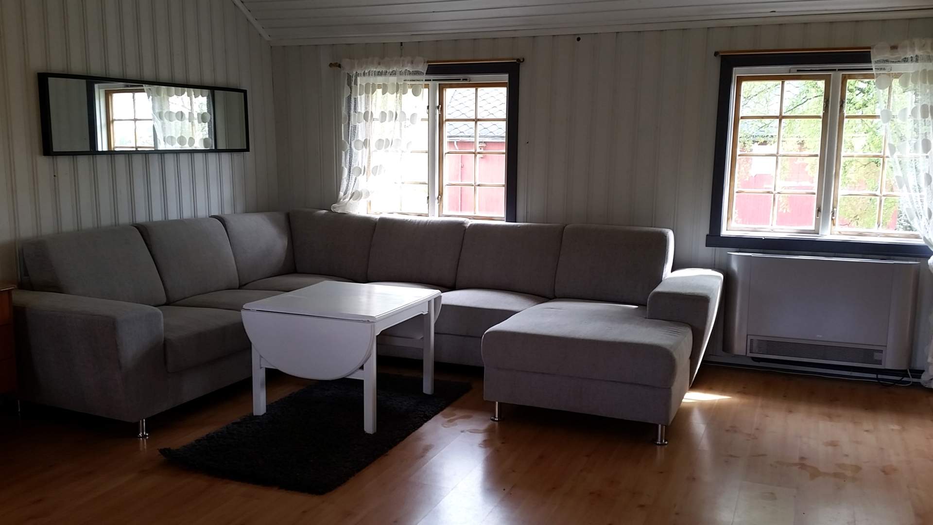 Steinkjer Yttervik Foto Yttervik innvendig overnatting stue 2x1