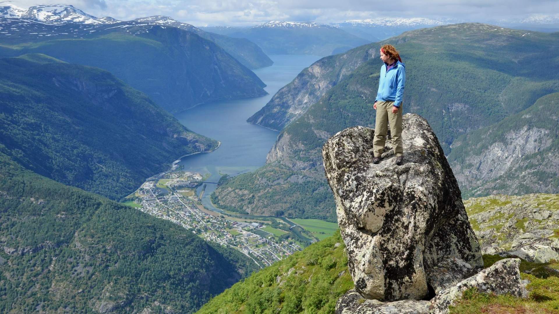 Torsteinen 1180 moh, Lærdal
