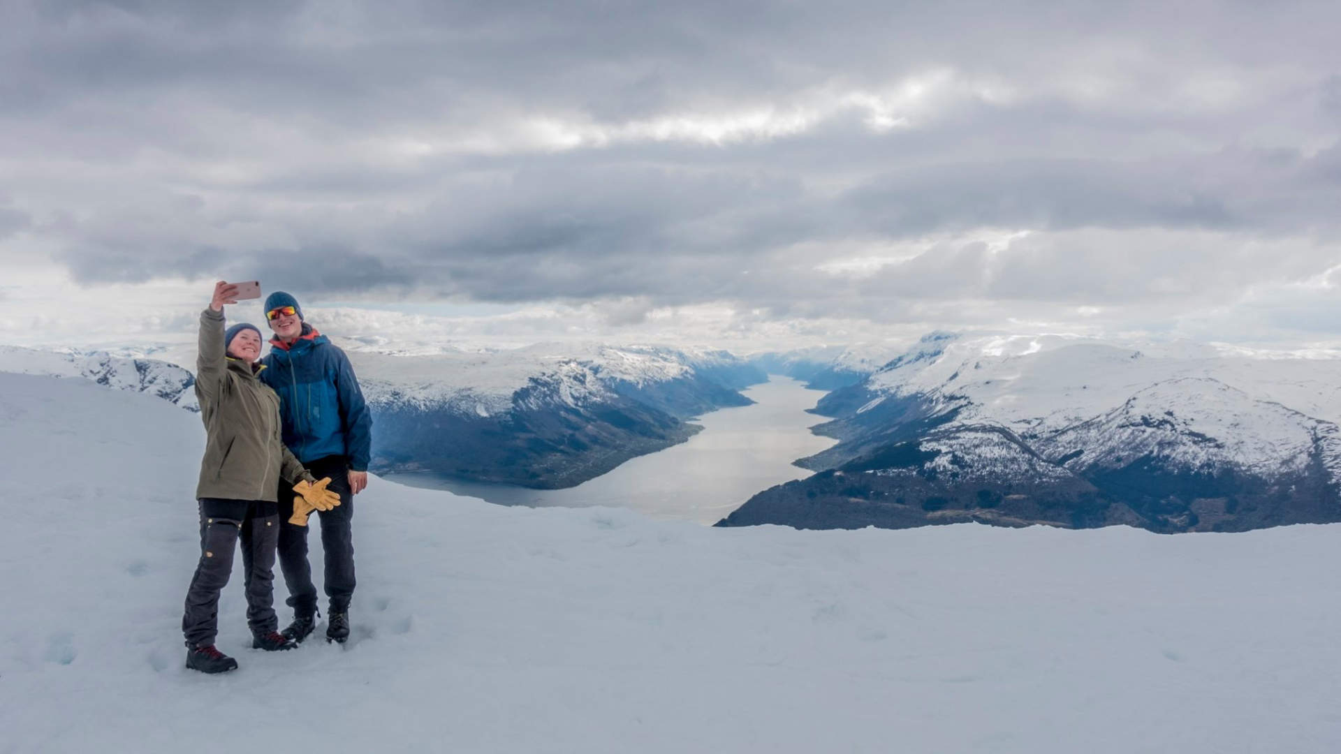 Trolltunga Active - snowshoe Oksen