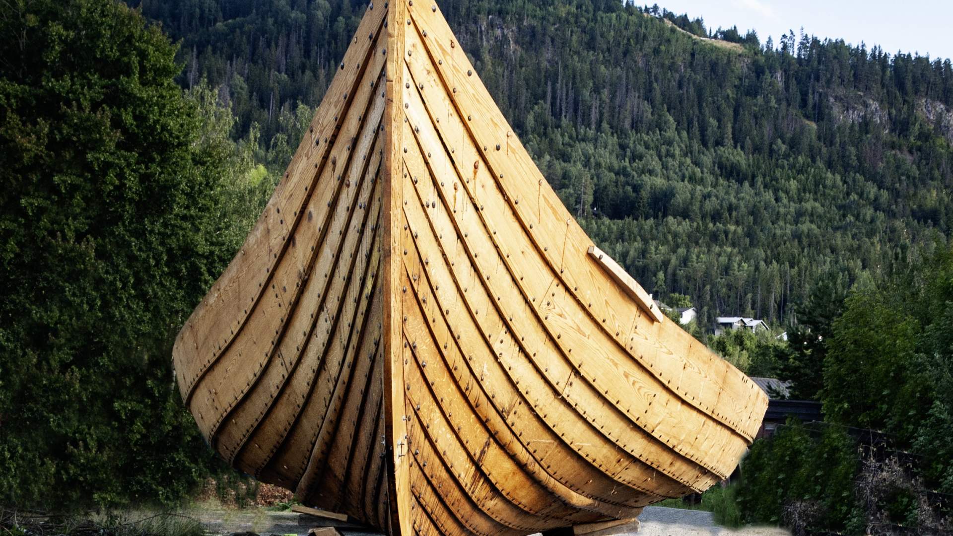 176H9677 FB - Krediter Erland Røed