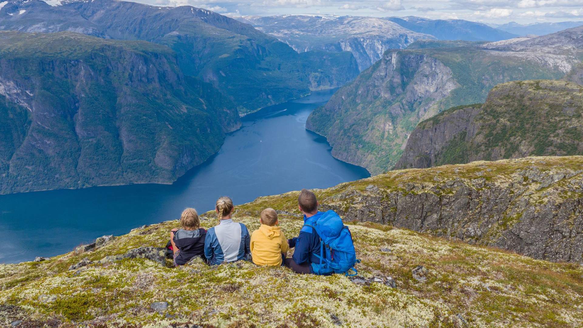 Vandring til Prest 1457 moh, Aurland