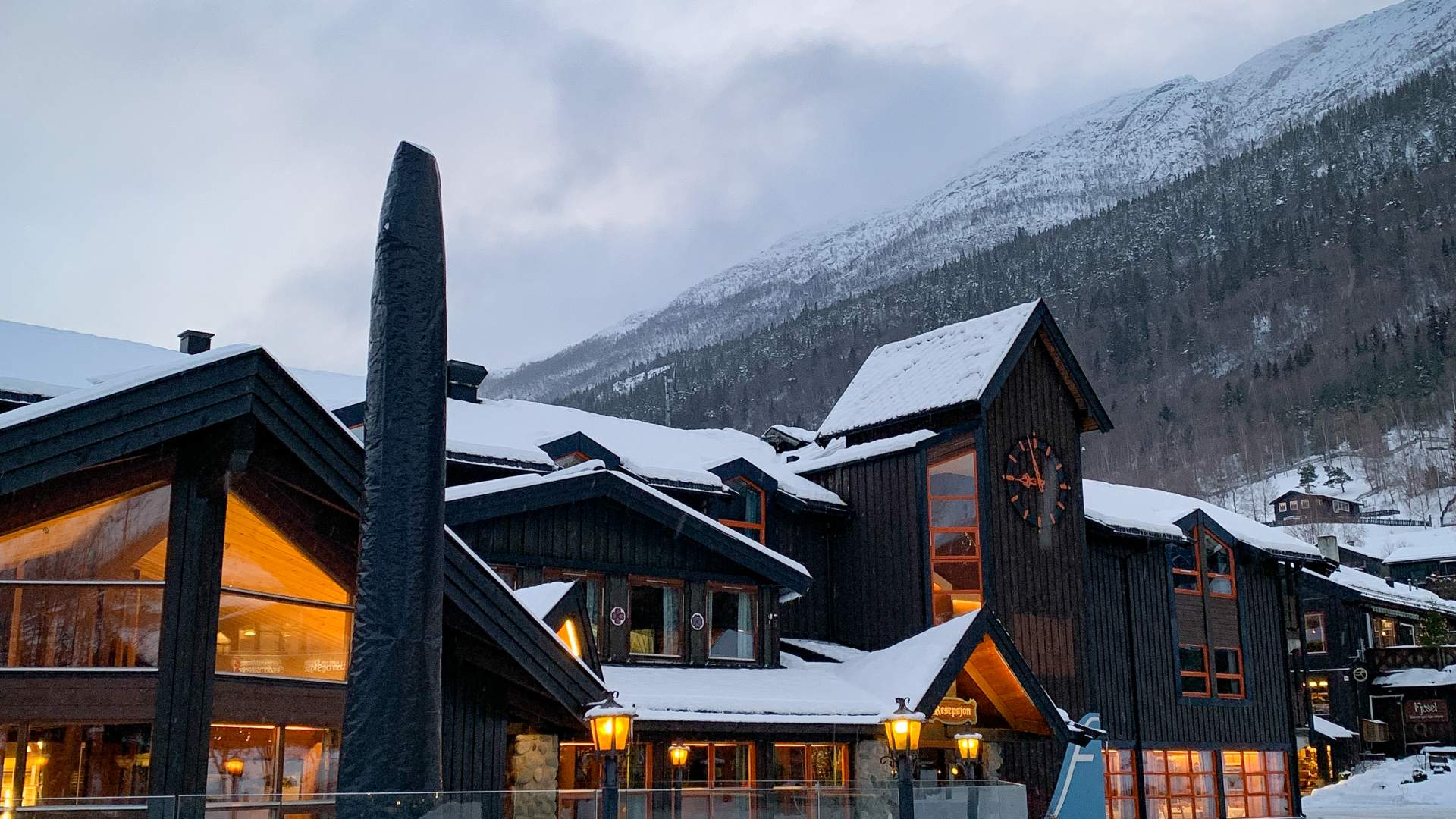 Visit Jotunheimen Fossberg hotell_Vinter Foto Visit Jotunheimen