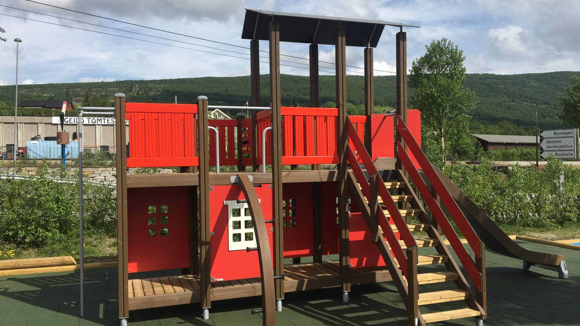 Øen Turistsenter lekeplass