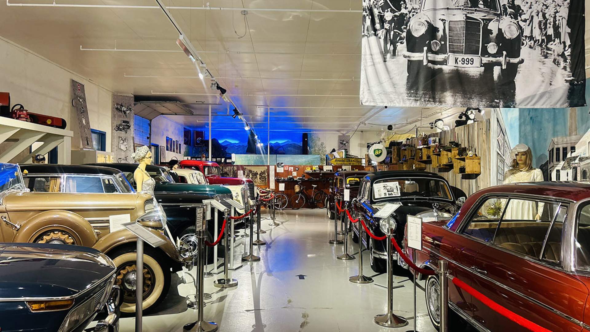 bilutstilling på Z-Museum