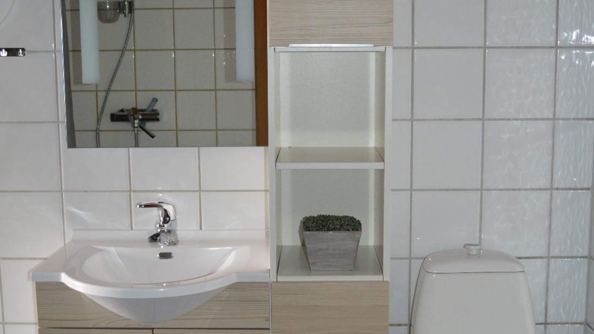 c6a32856-07cb-47d4-bb17-90e75e32a62a