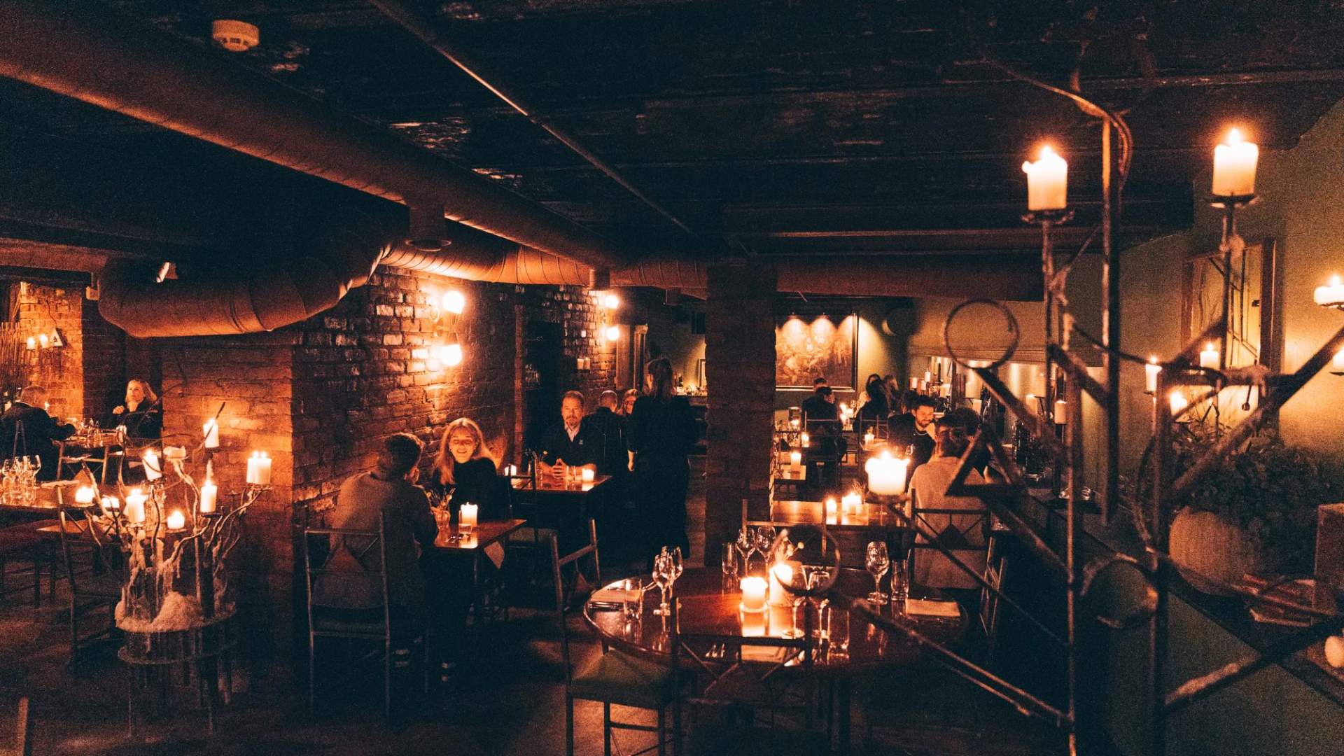 Klosteret Restaurant interiør (c) @fredrikwiinge