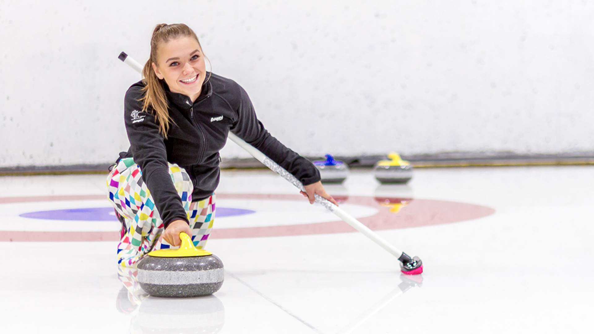 jenta på curling_web