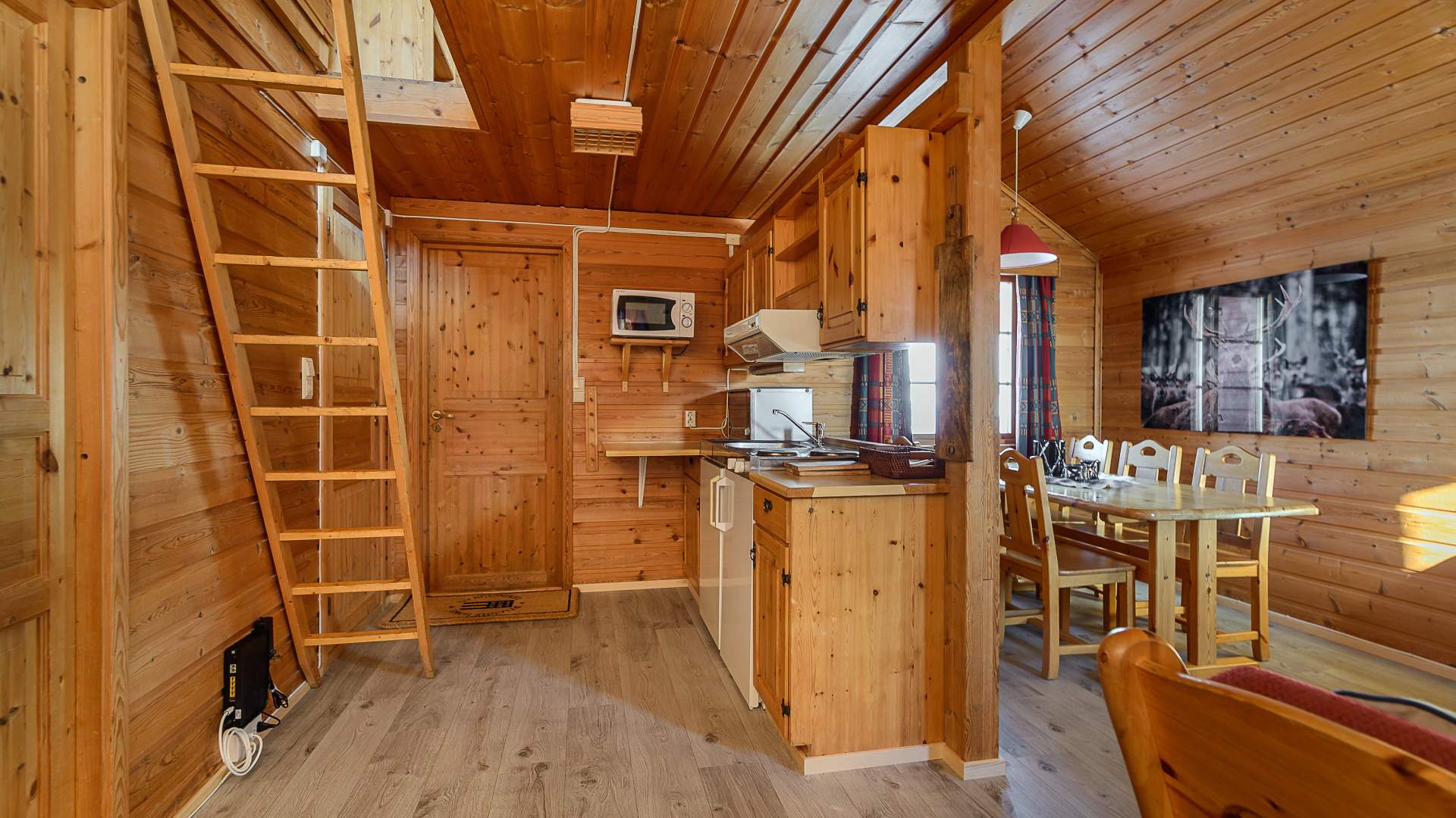 kitschen cabin