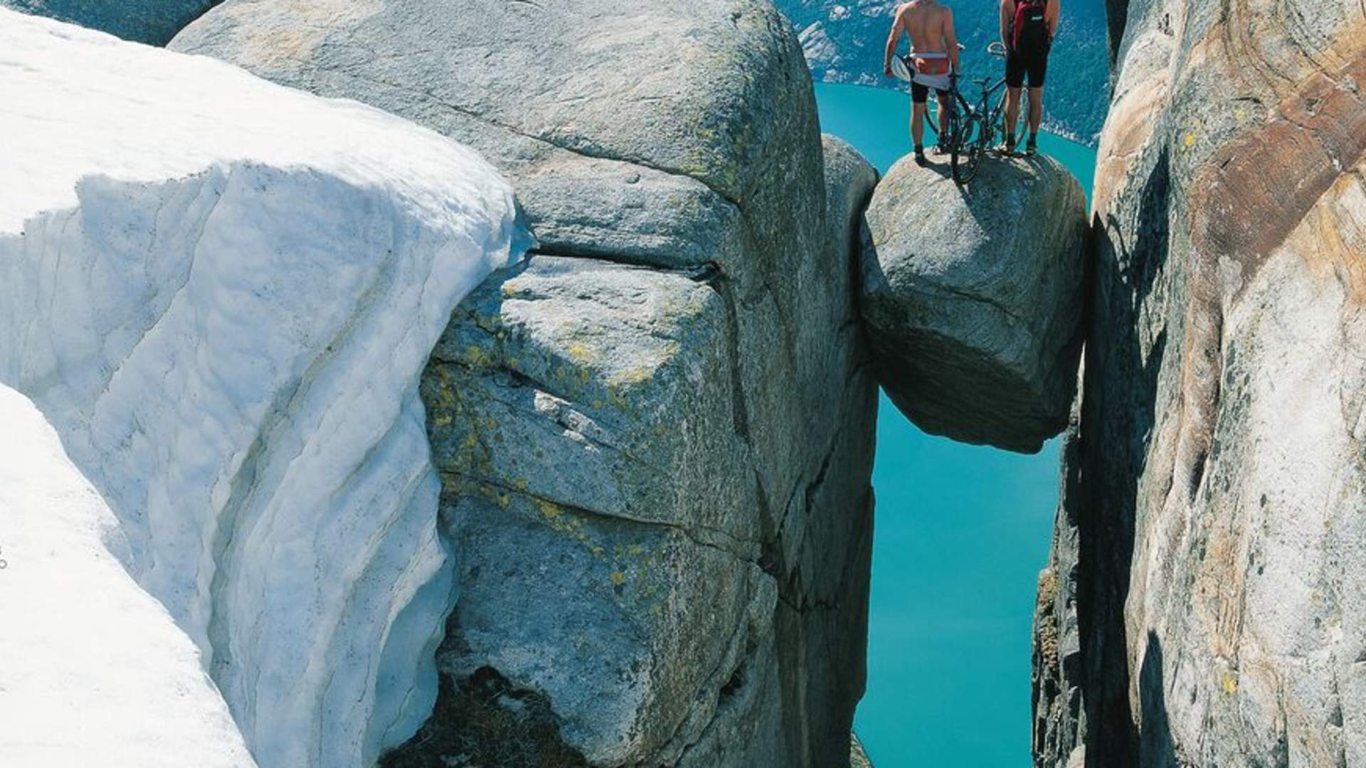 The Kjerag Boulder