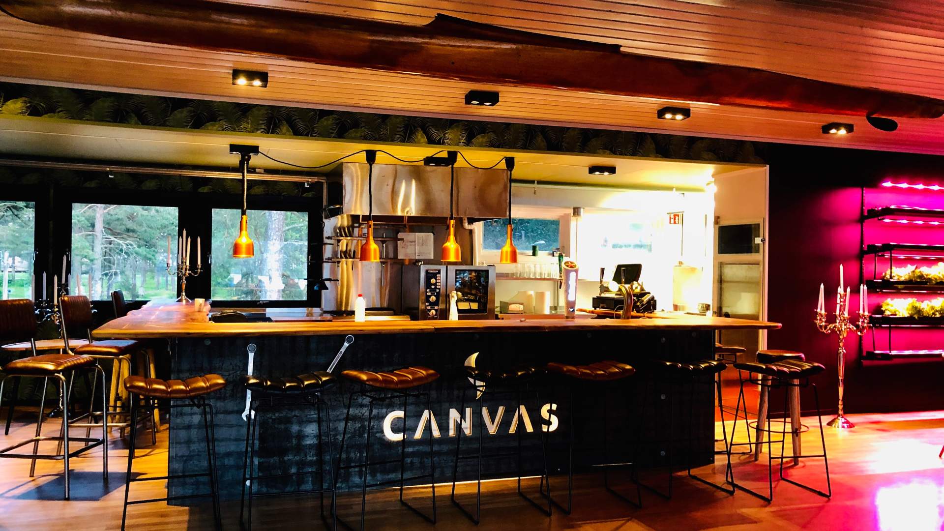 Åpent kjøkken på Canvas Restaurant Hove