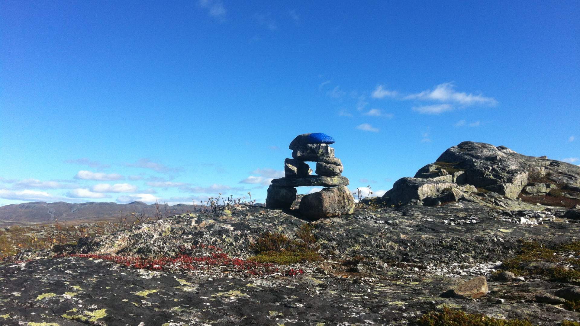 Stien er merket med blått