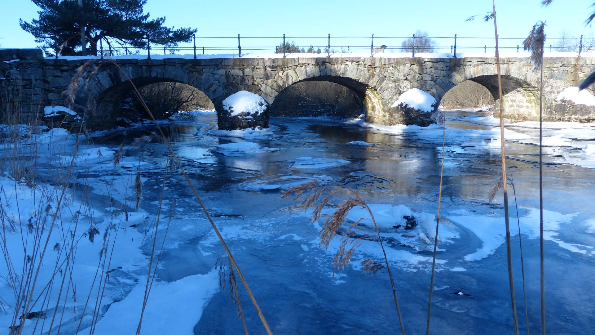 Skjævelandbrua bridge