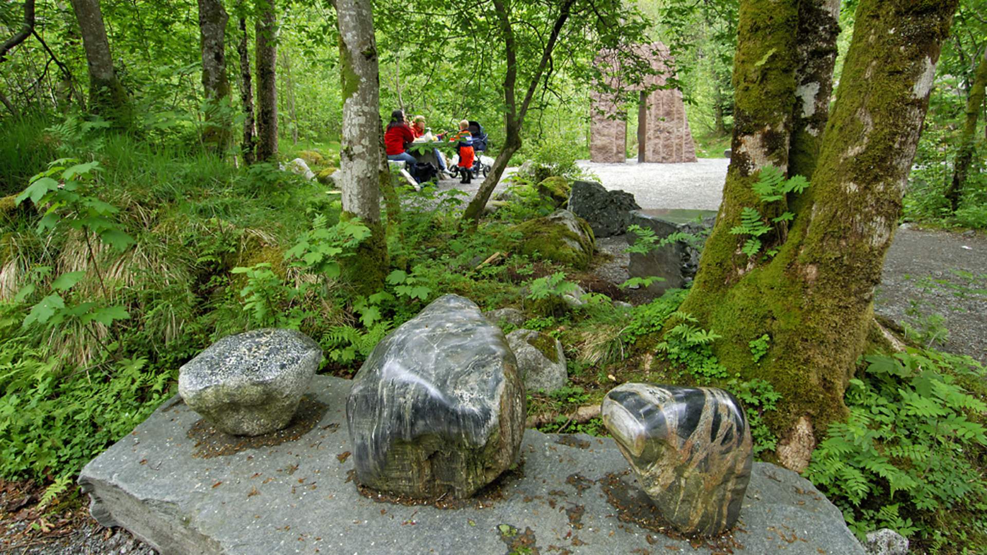 Steinparken i Rosendal