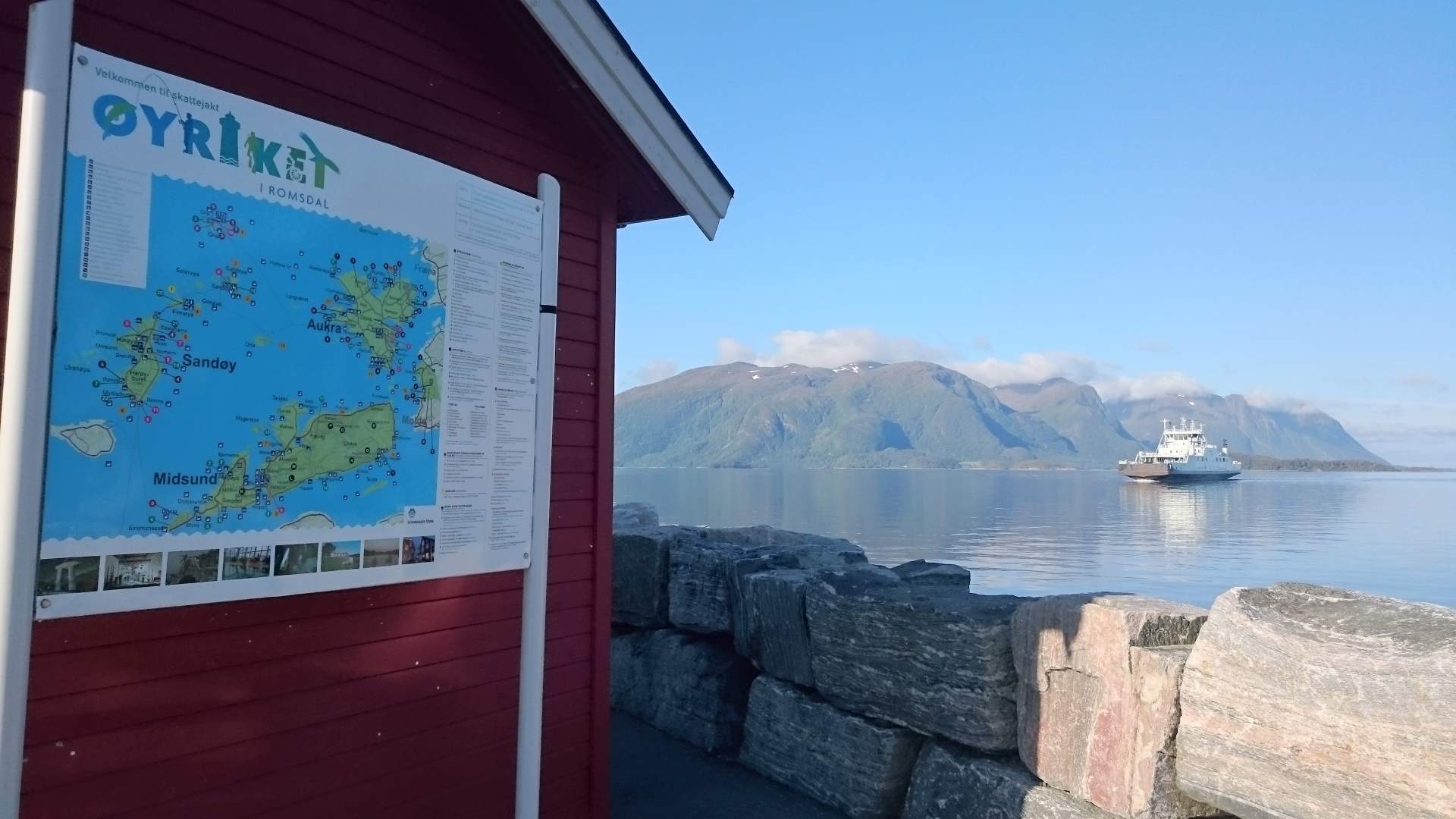 Øyhopping på sykkel langs kysten av Romsdal og Nordmøre