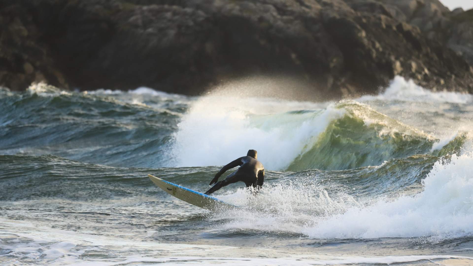 Surfing og kiting på Karmøystrendene