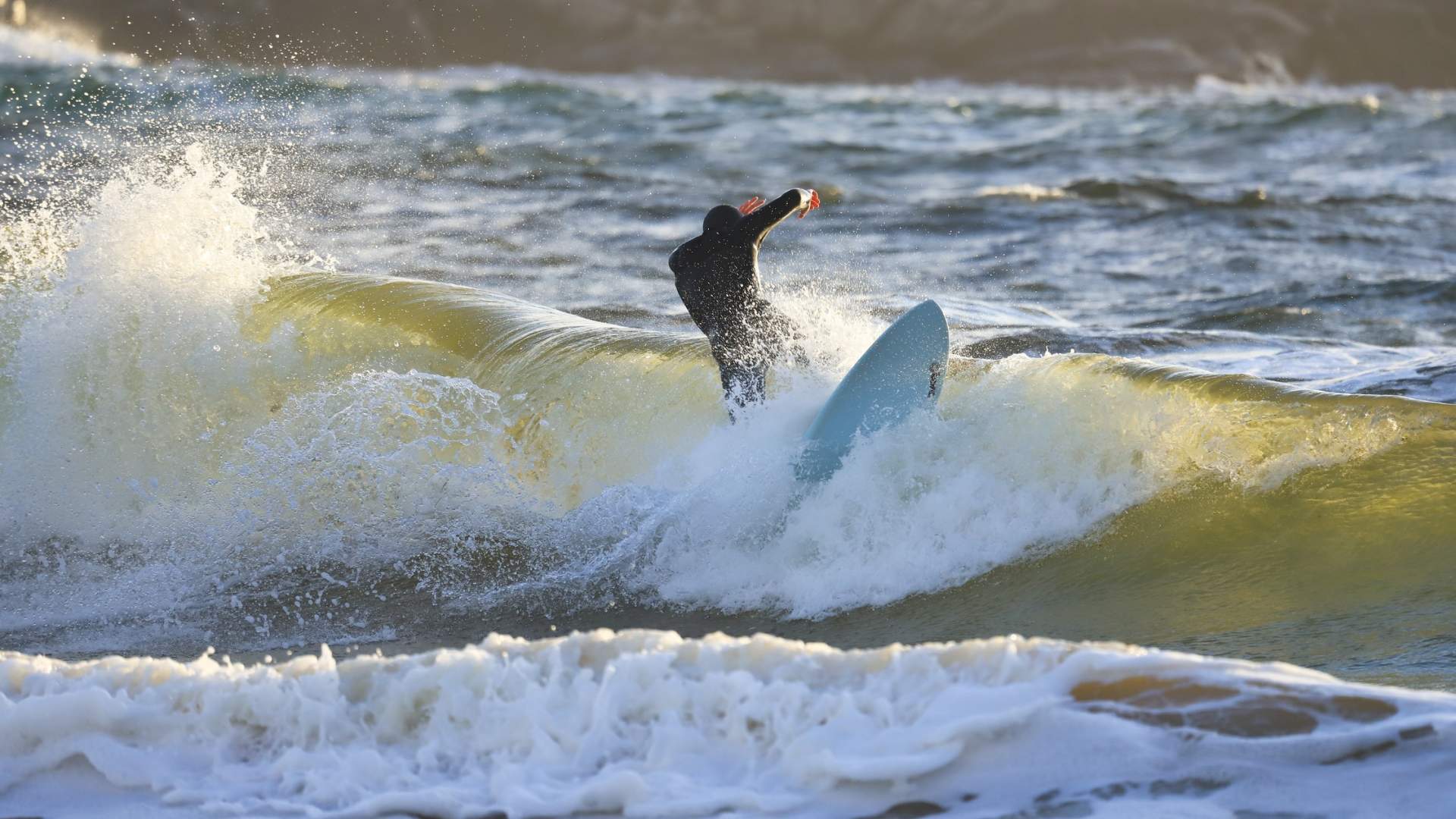Surfing og kiting på Karmøystrendene