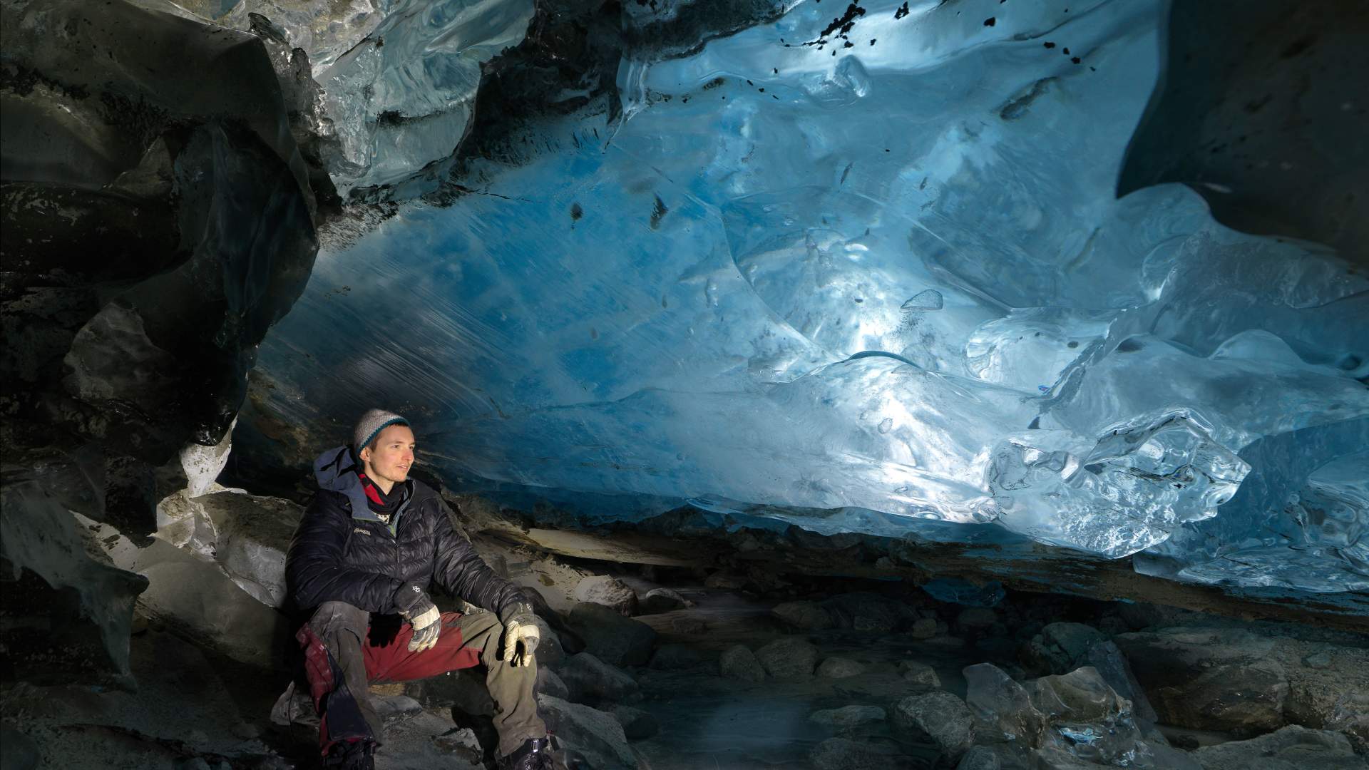 Nigardsbreen Isgrotte