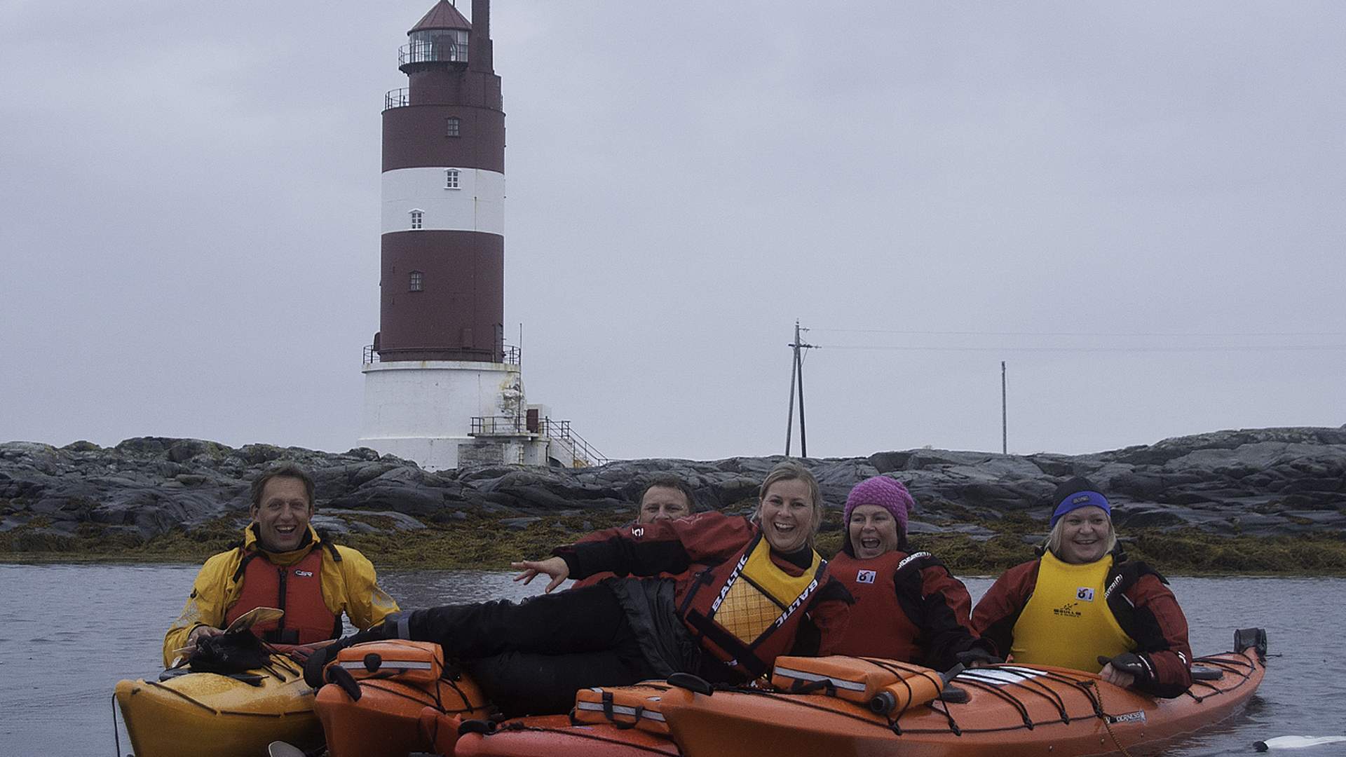 Kajakktur fra Veiholmen med Smøla Kajakk
