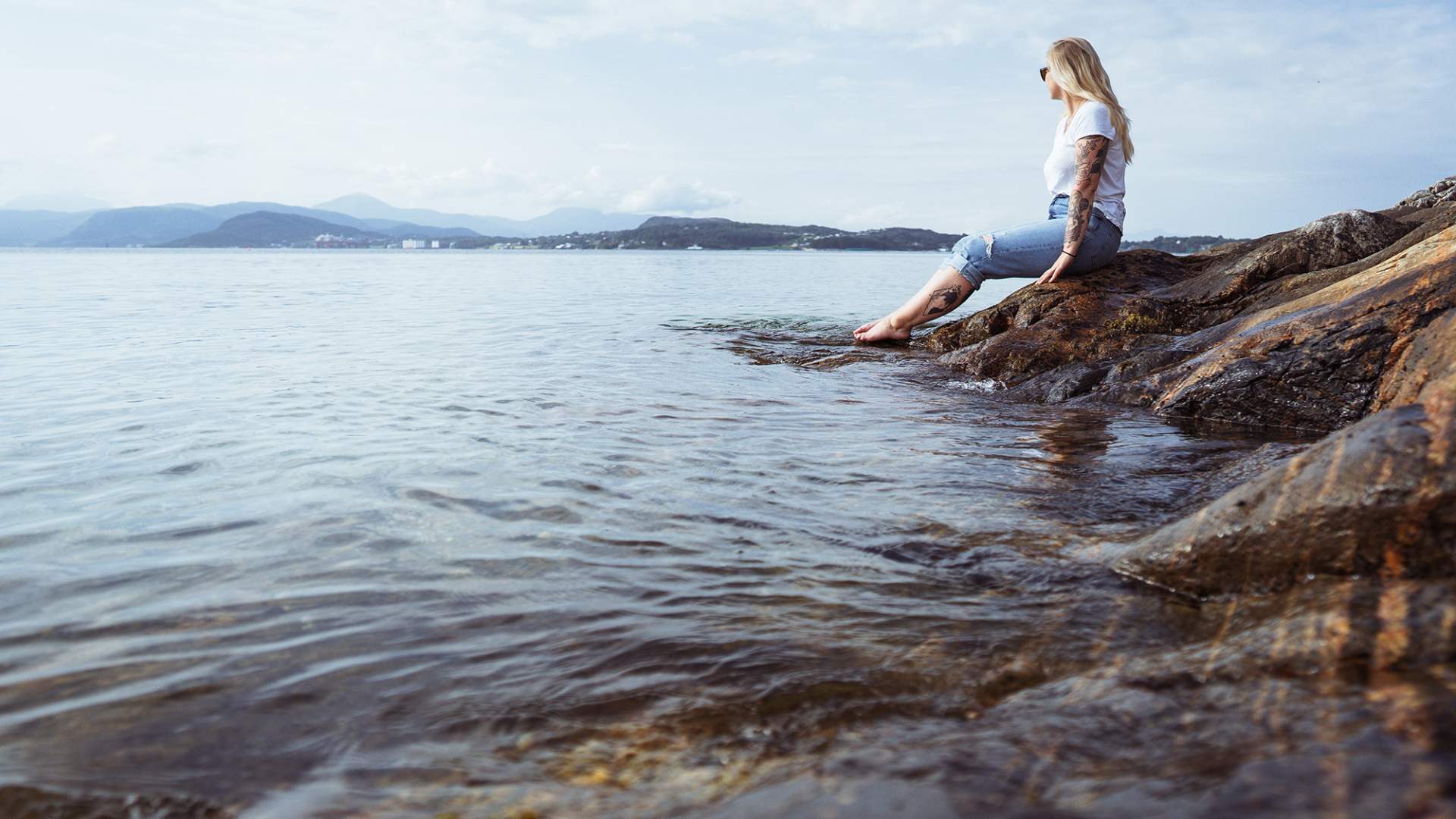 Costal hiking at "Havstien" in Kristiansund