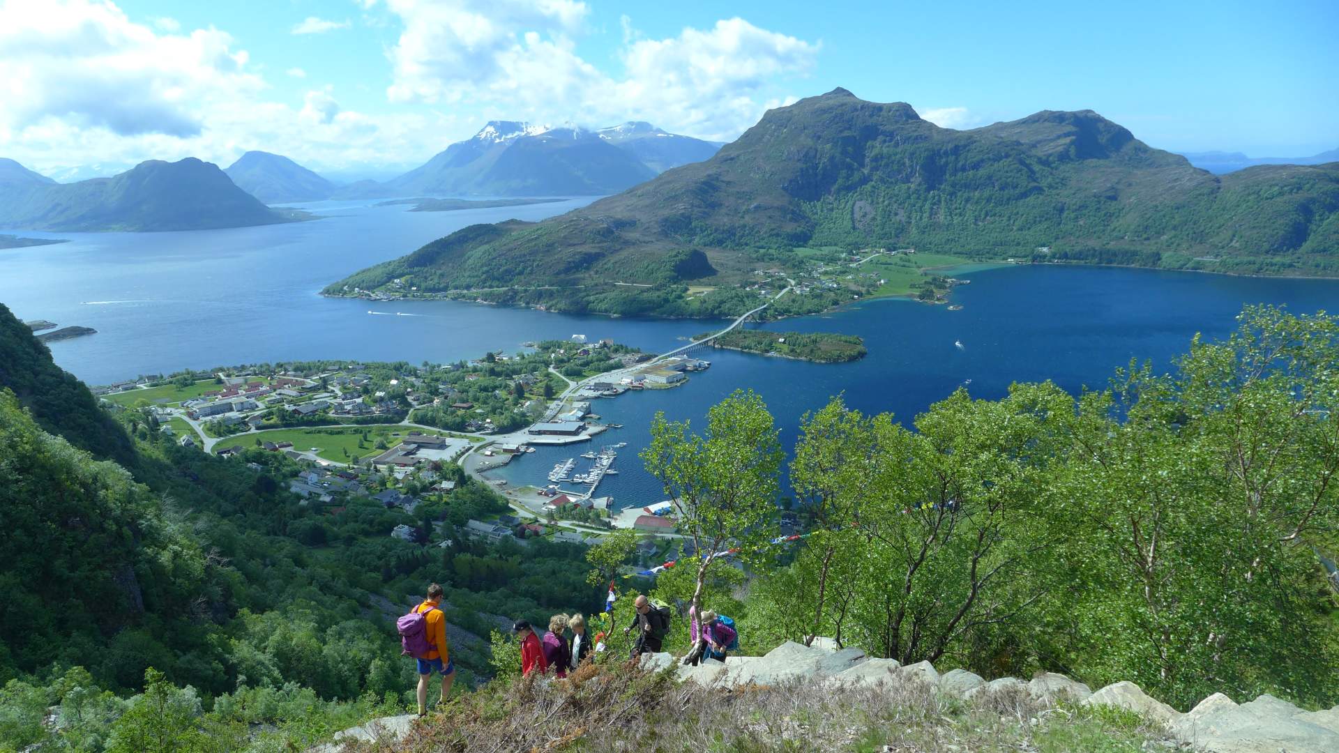 Wandern Sie die Midsundtreppen - Digergubben und Midsundhornet