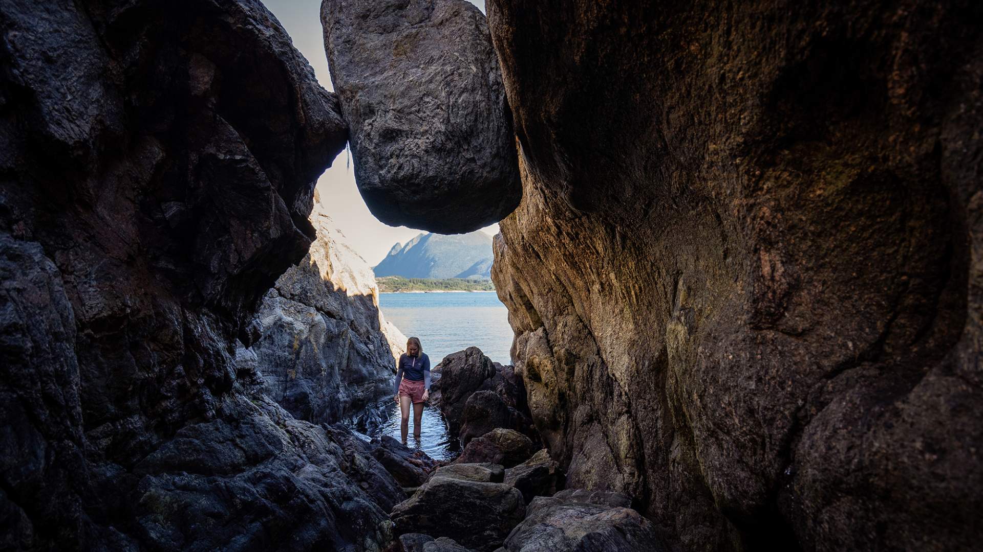 Hike Ørnehaugen and Aukrabolten
