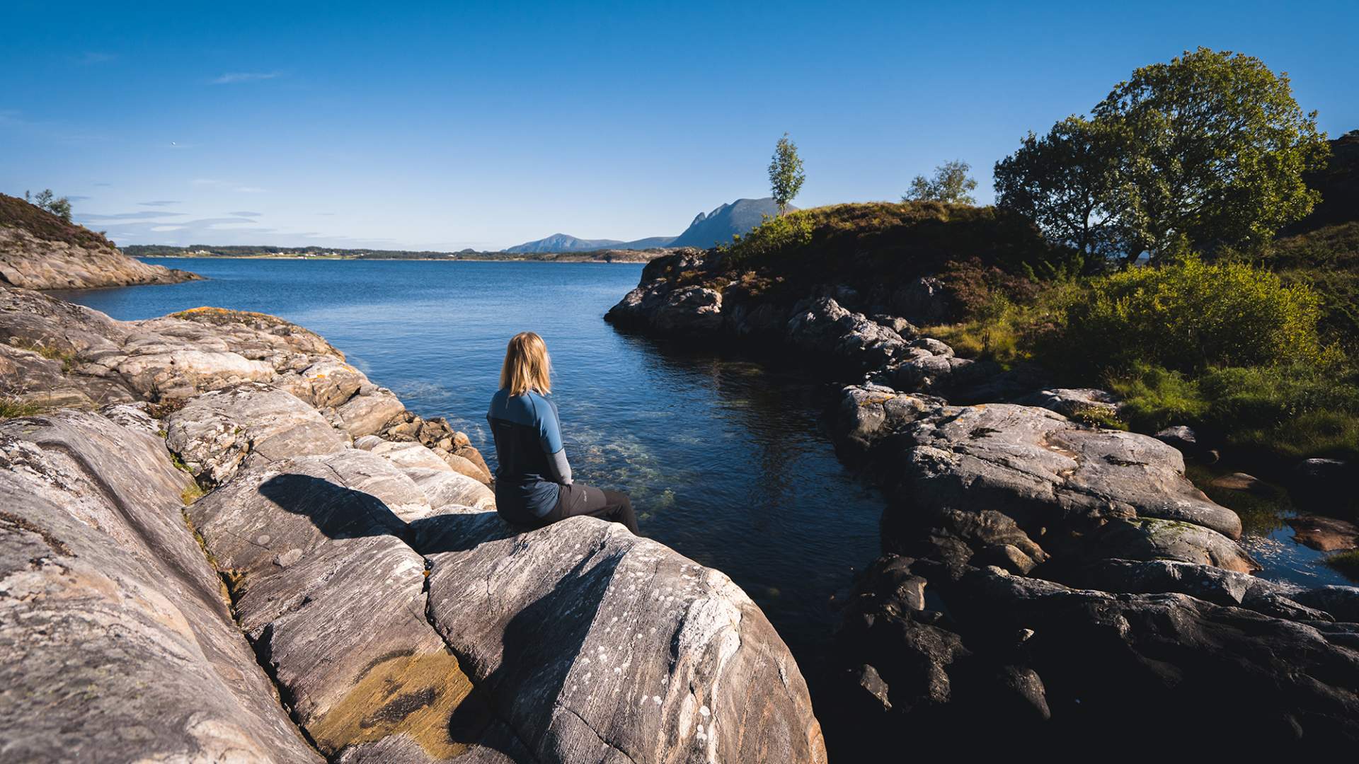 Hike Ørnehaugen and Aukrabolten