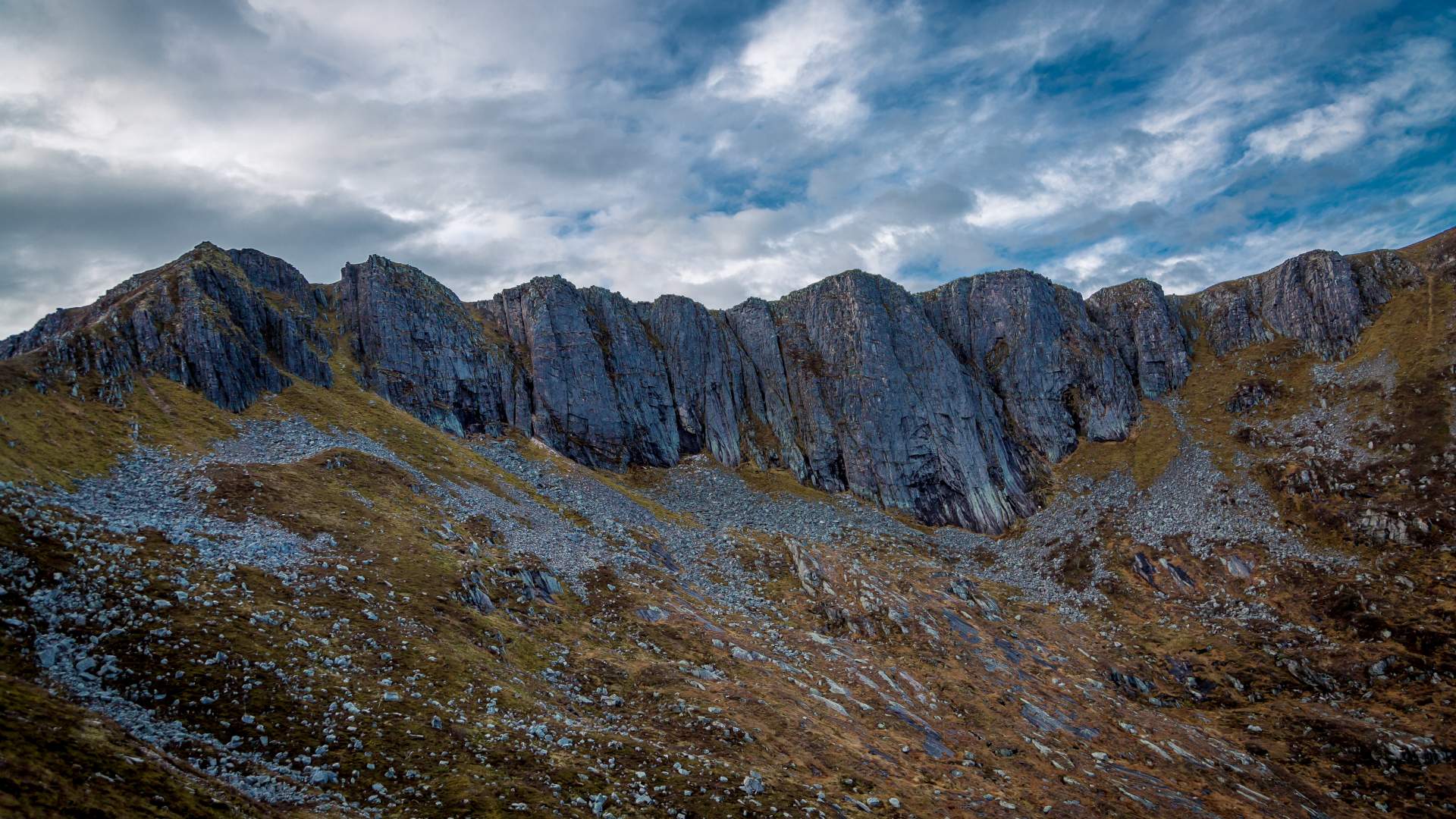 Jørgenvågsalen og Jurtinden