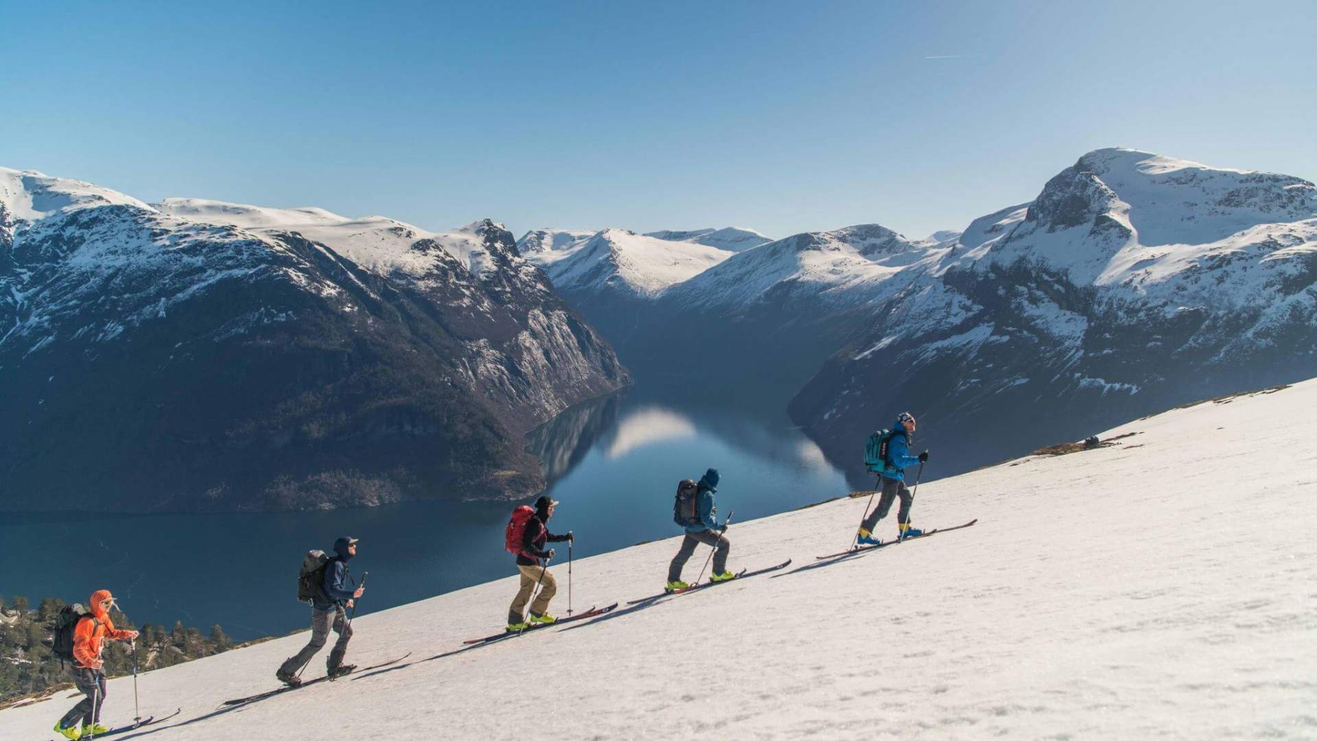 Skitouring week in the Sunnmøre Alps