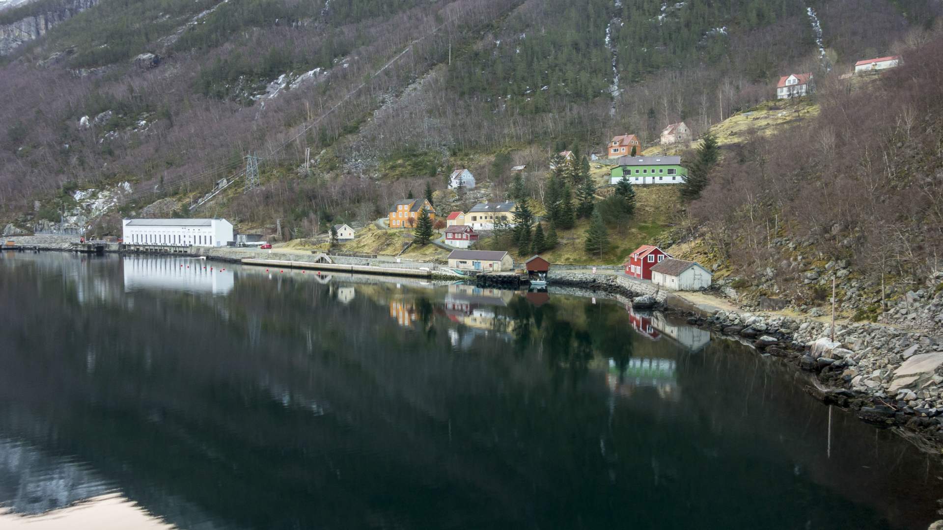 Fjelltur til Flørlitrappene og Rallarstien i Lysefjorden