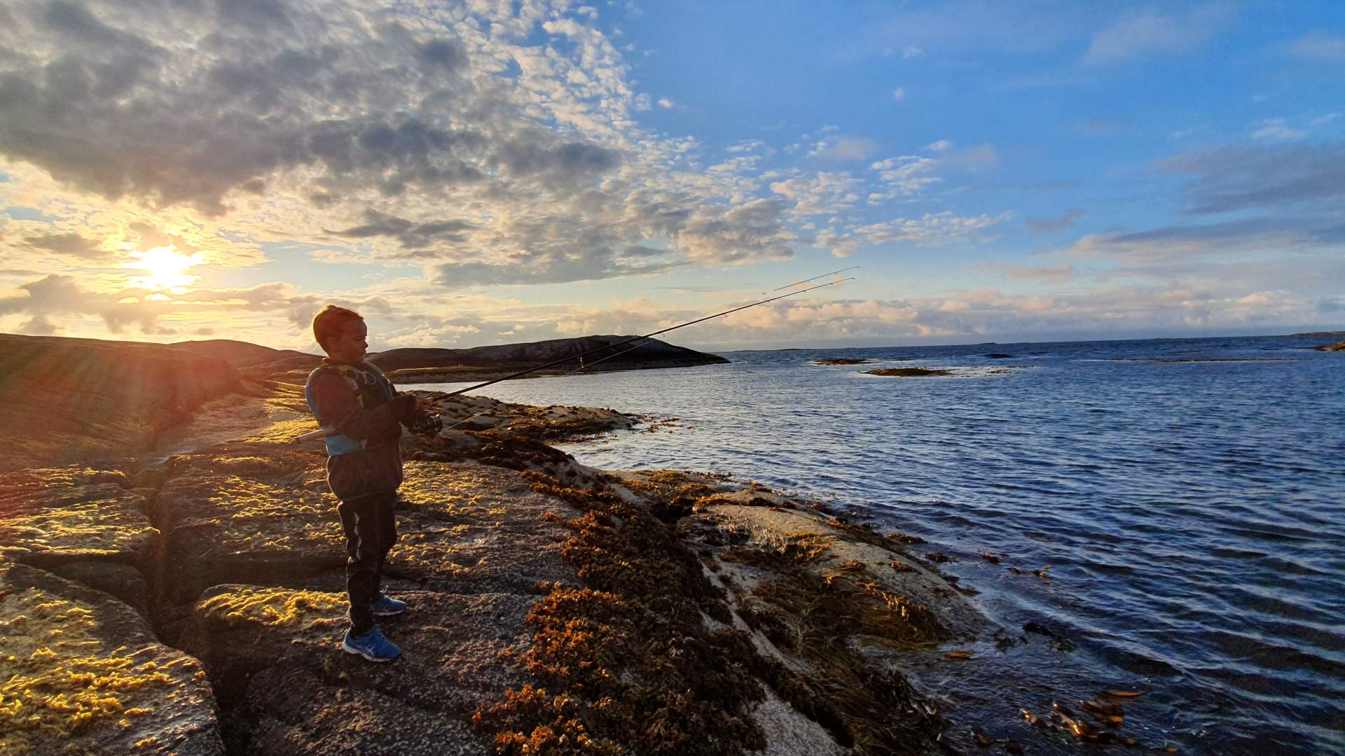 Fiskeværet Ona og Ona Fyr
