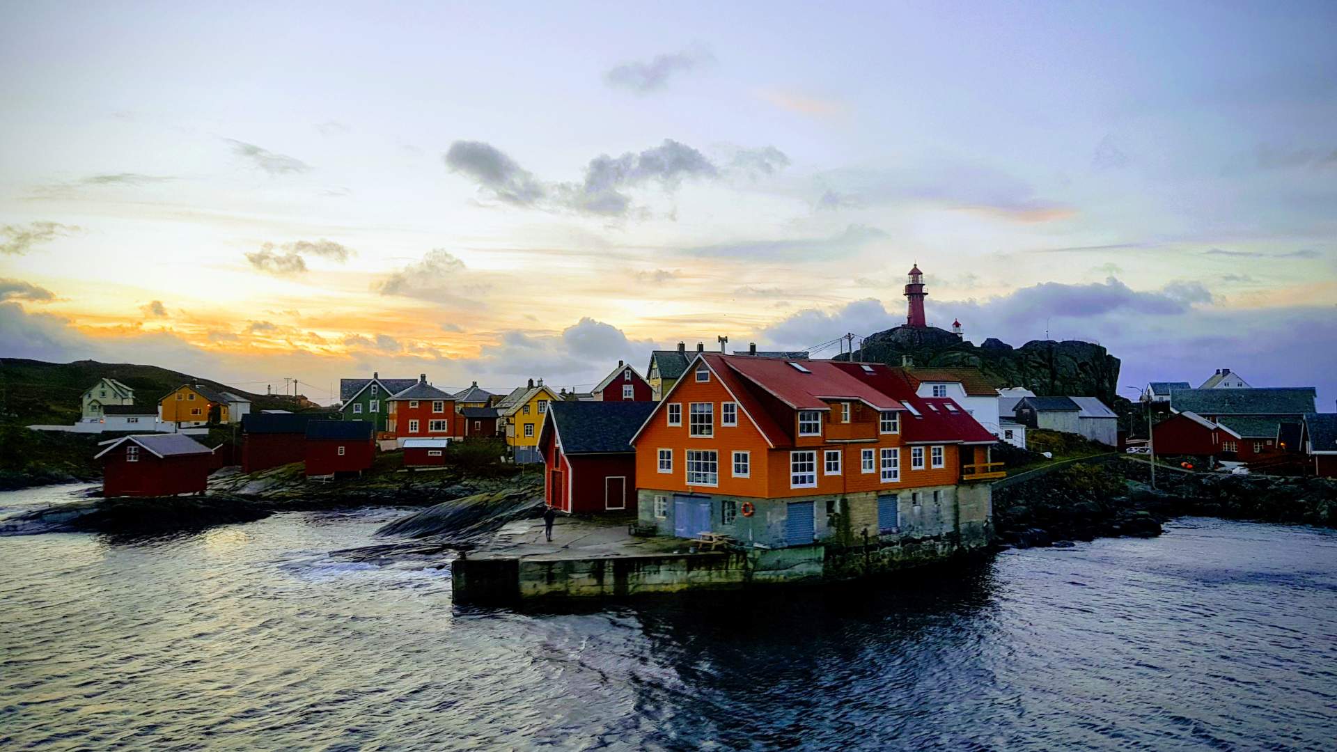 Fiskeværet Ona og Ona Fyr