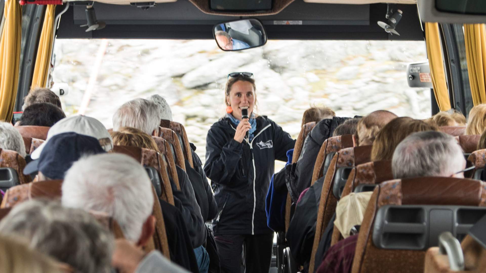 Highlight Bus Geiranger panorama – guida busstur til Flydalsjuvet og Dalsnibba