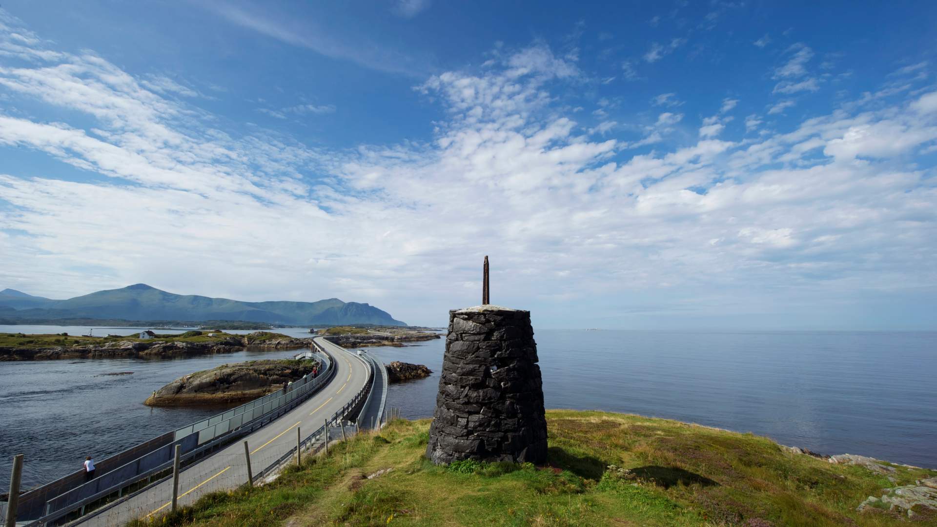 Tour suggestion by car: From Kristiansund to Molde over the Atlantic Road