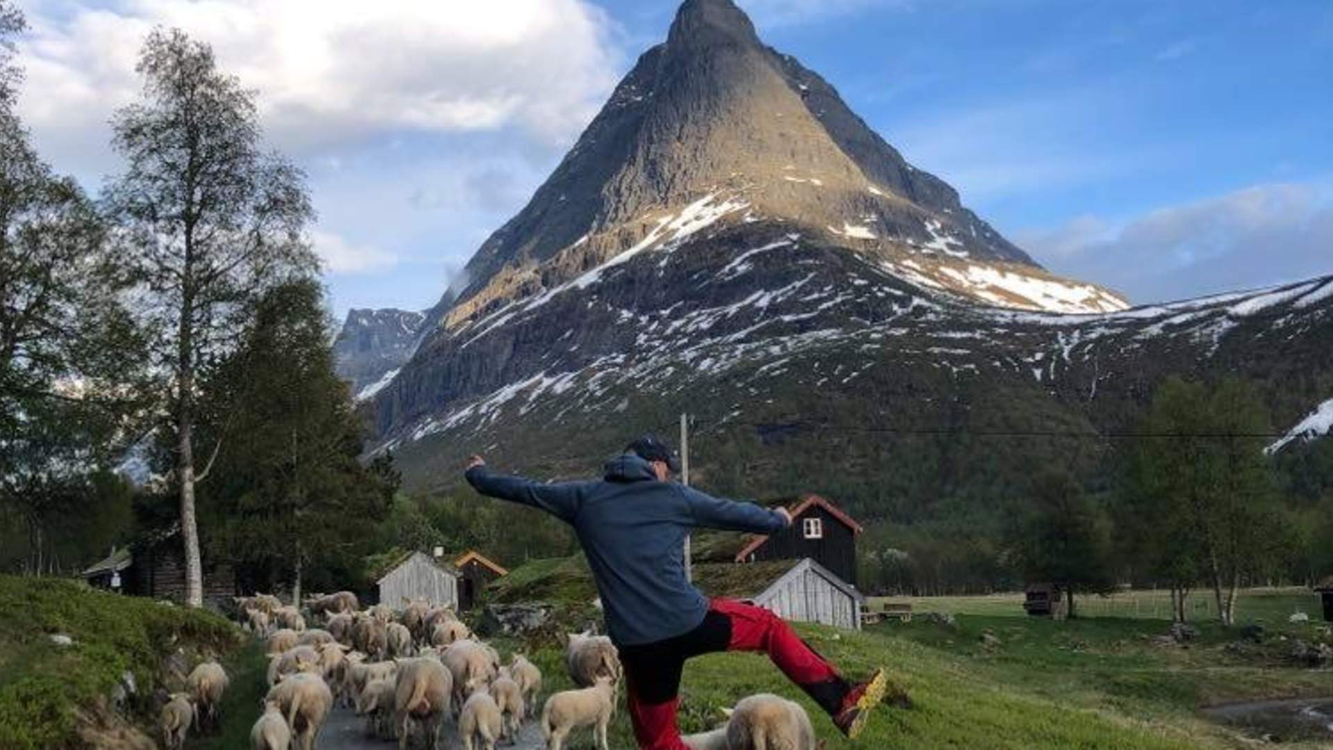 Hike to Innerdalen - the most beautiful valley in Norway
