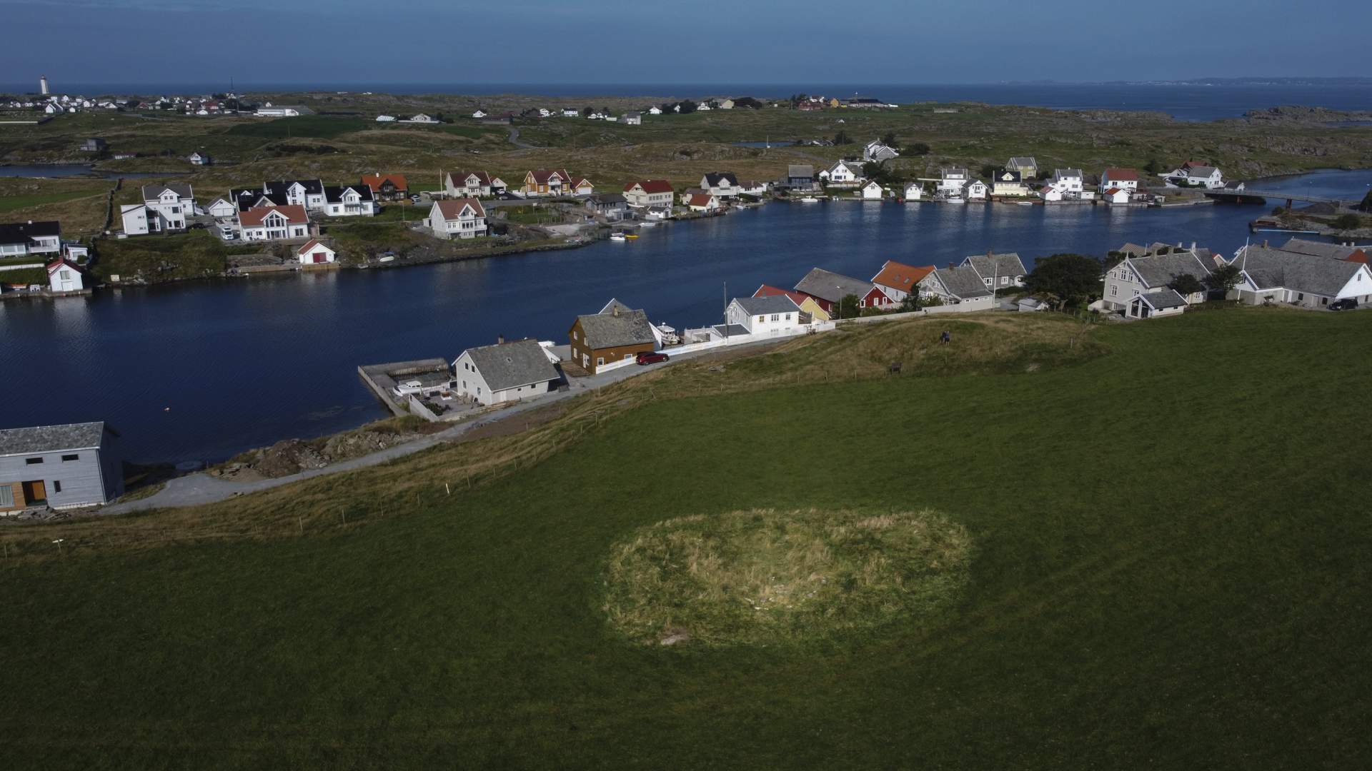 Steinkorset og St. Clemens kirkeruin