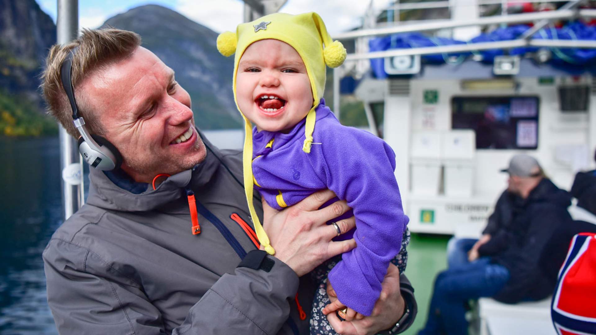 Episk Fjordsightseeing Geiranger med båt