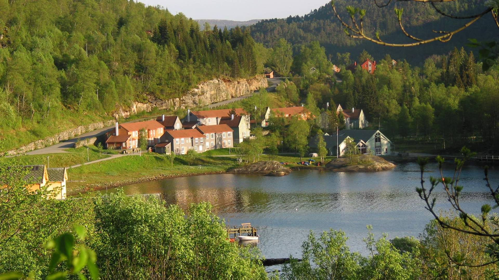 Kajakk og kano til leige - UWC Connect