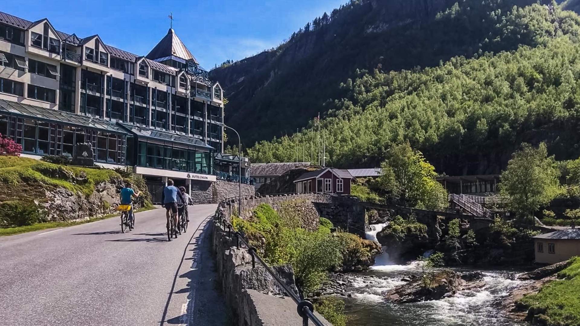 E-Bike Tour til Flydalscanyon i Geiranger