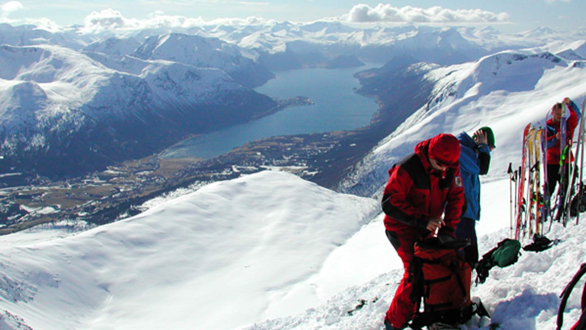 Ski- og toppturferie i hos Lensmansgarden i Innfjorden