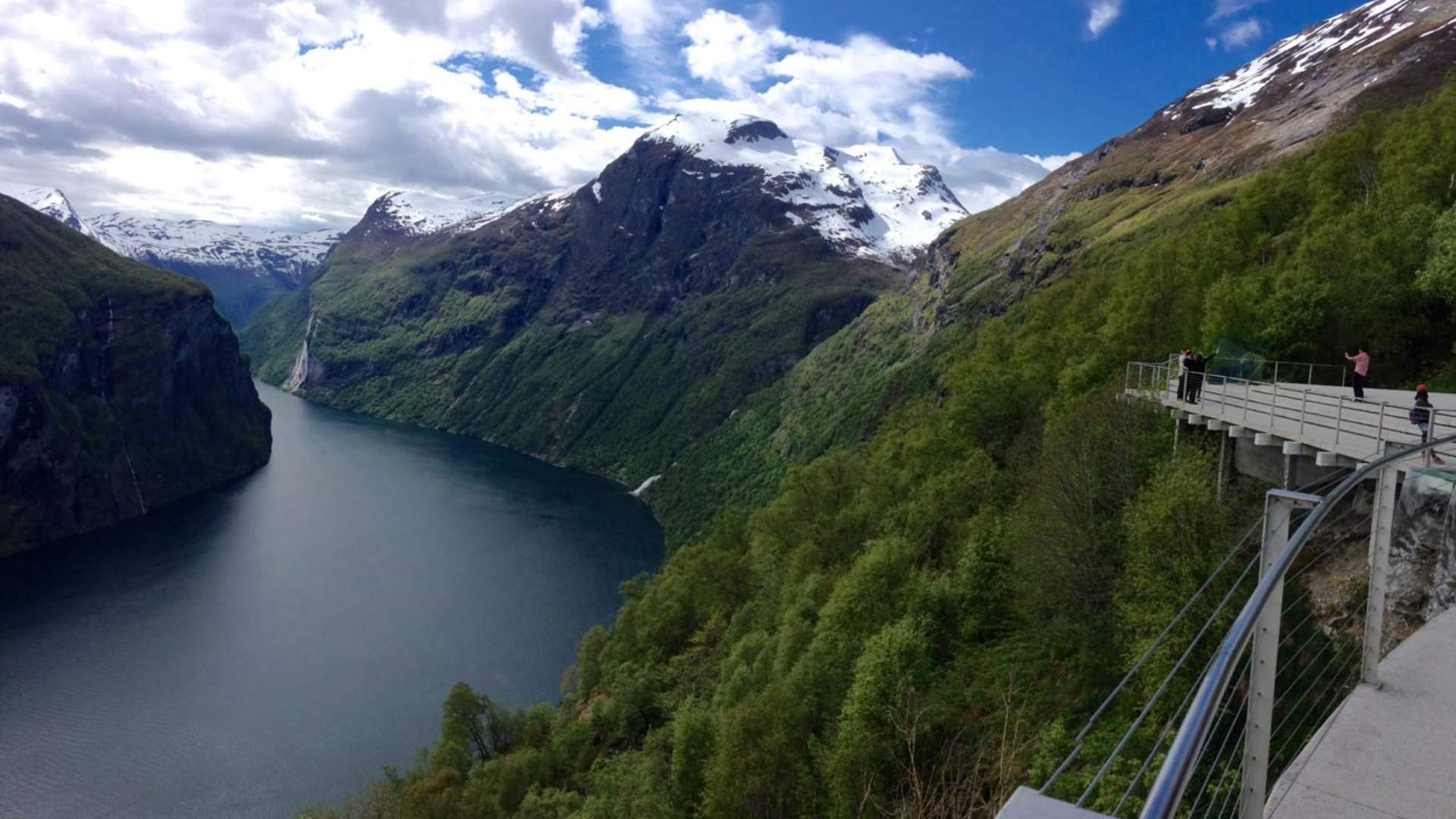 E-bike tour to Eaglesbend i Geiranger